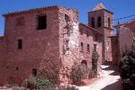 La roca Corbatera y la ermita de Montsant