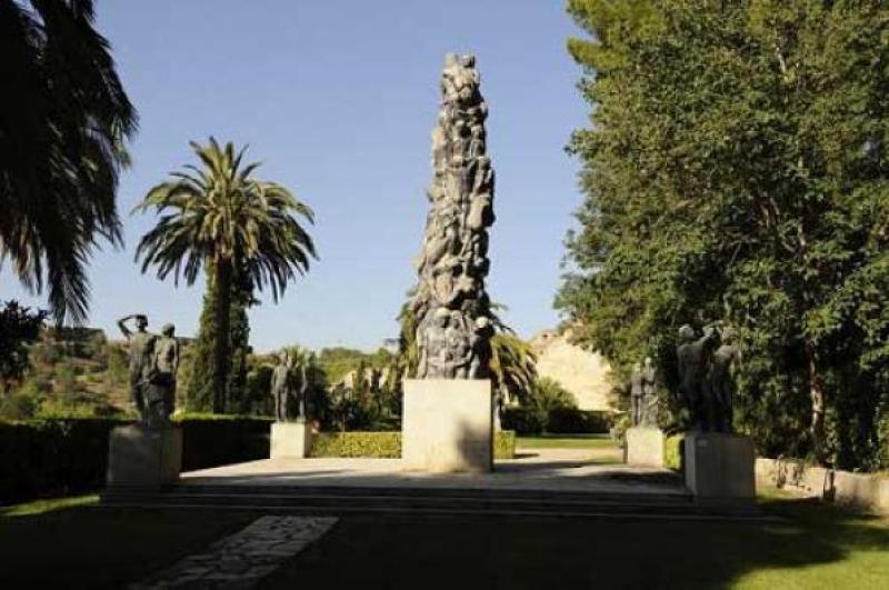 Els jardins del pr&iacute;ncep, museu d'escultures a l'aire lliure
