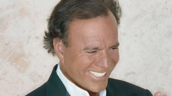 Julio Iglesias actuará el domingo 18 de agosto en Tarragona.