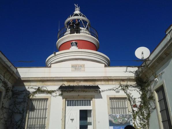 La torre del Faro es uno de los elementos característicos del lugar