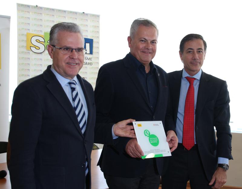 El Club N&aacute;utico de Salou recibe la certificaci&oacute;n de Turismo Deportivo