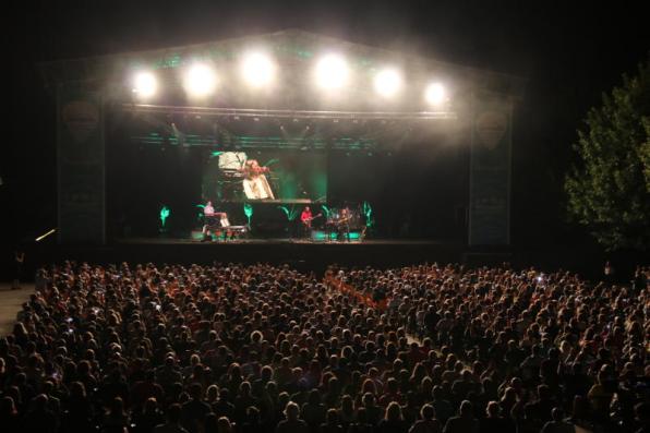 El líder de Supertramp en su concierto en Cambrils