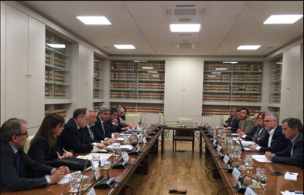 The meeting between mayors, Foment, Adif and Renfe was held in Madrid.