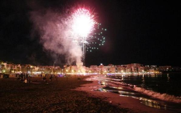 Los fuegos artificiales son los protagonistas de la noche de San Juan