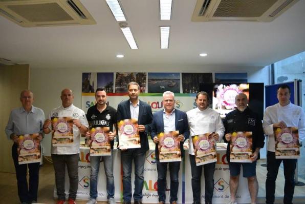 El alcalde de Salou con participantes de la Gastro Wine&Music 2019