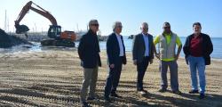 Salou prepares the beaches for the start of the tourist season