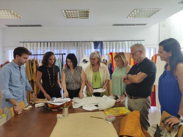Meeting on the new wardrobe for the King Jaume I Festival