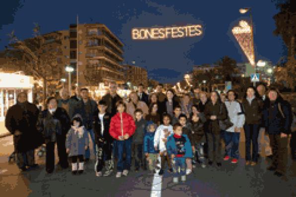 Encendido oficial del alumbrado de Navidad en La Pineda