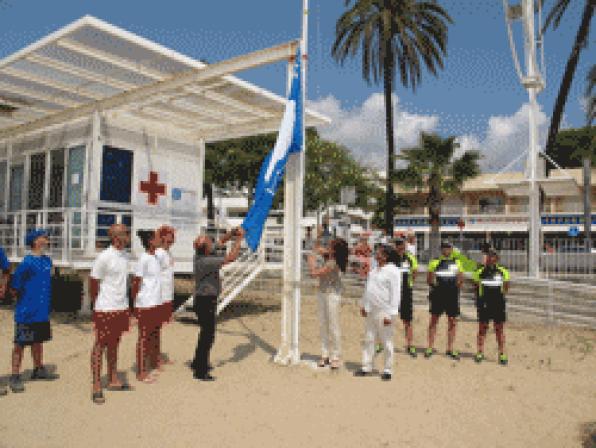 Distintivo de calidad: Cuatro banderas azules de la UE para las playas de Cambrils