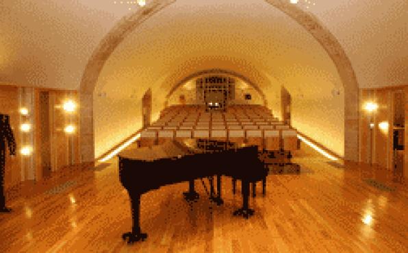 The Crypt Chapel concert series kicks off on Fall 2012