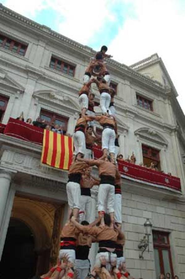 Weekend of 'castells' in Torredembarra, with the Concur7, and in Reus, with the Diada castellera