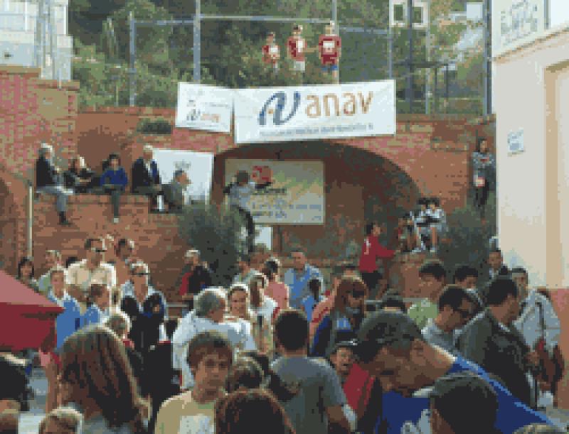 M&aacute;s de un centenar de atletas participan de la Milla Urbana de Vandell&ograve;s