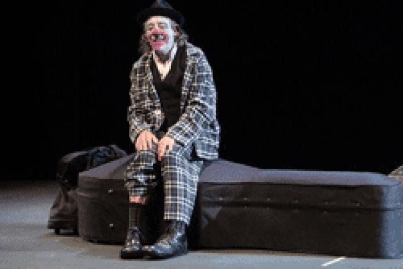 Tortell Poltrona porta al T&Agrave;G un espectacle per riure de la vida
