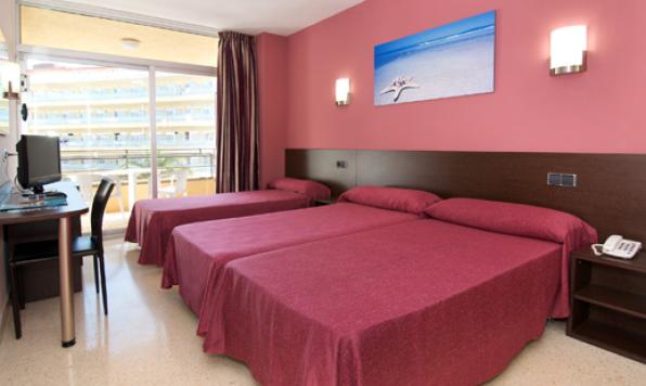 Habitació de l'Hotel Calypso de Salou.