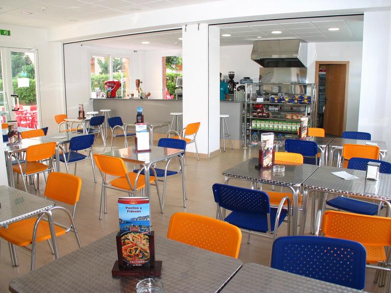 Cafeter&iacute;a de los apartamentos les D&agrave;lies de Salou