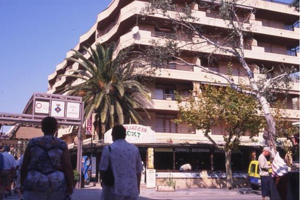Azahar apartaments in Salou