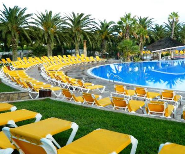 One pool of Camping Sanguli Salou.