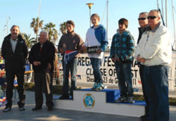 Silvia Mas, ganadora del Trofeo Fiesta Mayor de Optimist de Salou