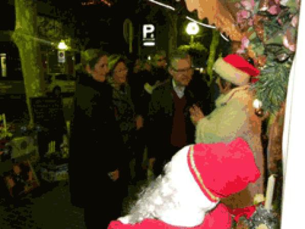 Quinze paradistes aixequen portes a la tercera Fira de Nadal de Salou